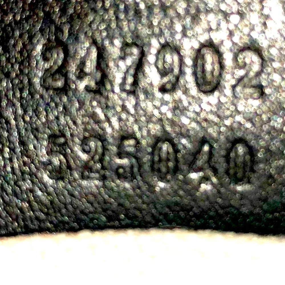 Authentic New Gucci Sukey Leather Bag Model : 247902 - Picture 11 of 16